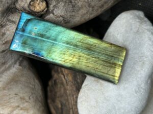 Cabochon Labradorite d’Exception
