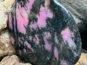 Pierre de Soin Rhodonite – Brésil