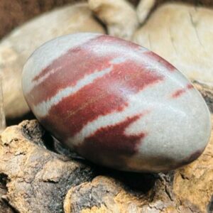 Pierre de Soin – Shiva Lingam (Inde, Rivière Narmada)