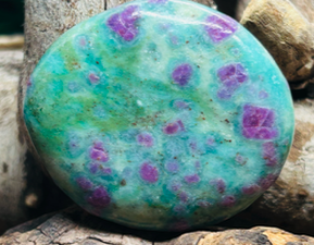 Pierre de Soin – Zoïsite Rubis de Tanzanie