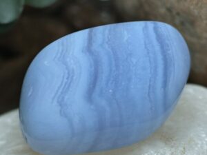 Pierre de Soin – Calcédoine Bleue (Agate Dentelle Bleue)