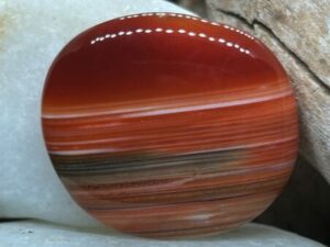 Cornaline du Brésil – Pierre de Soin (3 × 4 cm – 22 g)