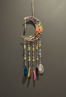 Grande Suspension Lune Cuivre & Arbre de Vie – 7 Chakras & Carillon Agates Colorées – Image 2